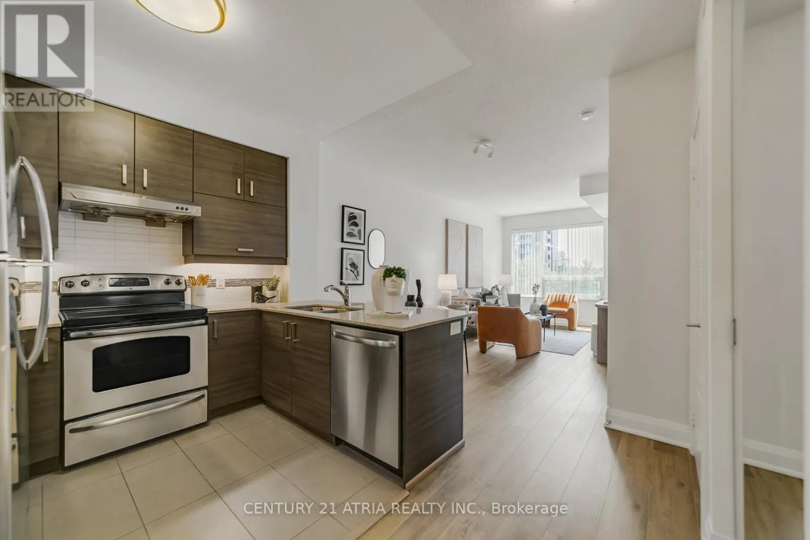 307 - 8228 BIRCHMOUNT ROAD