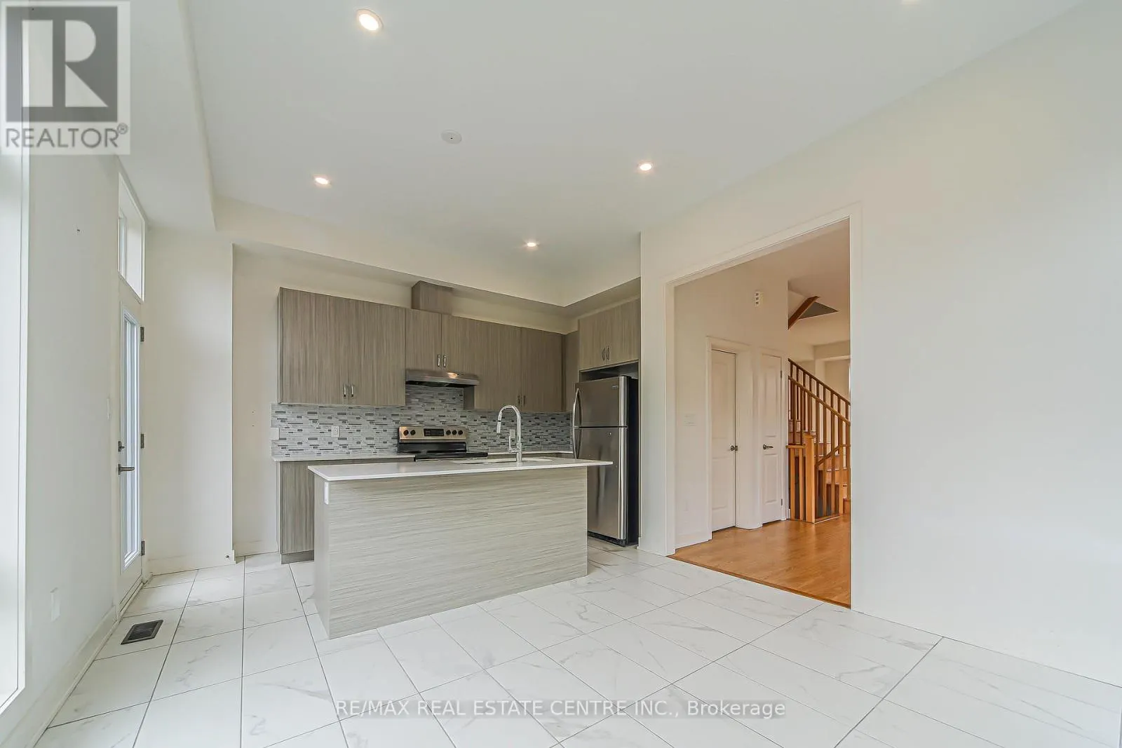 41 GERUSSI STREET