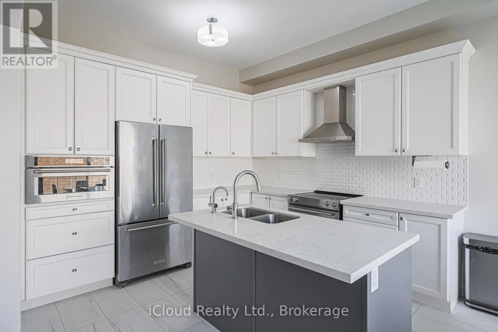87 PINE HILL CRESCENT