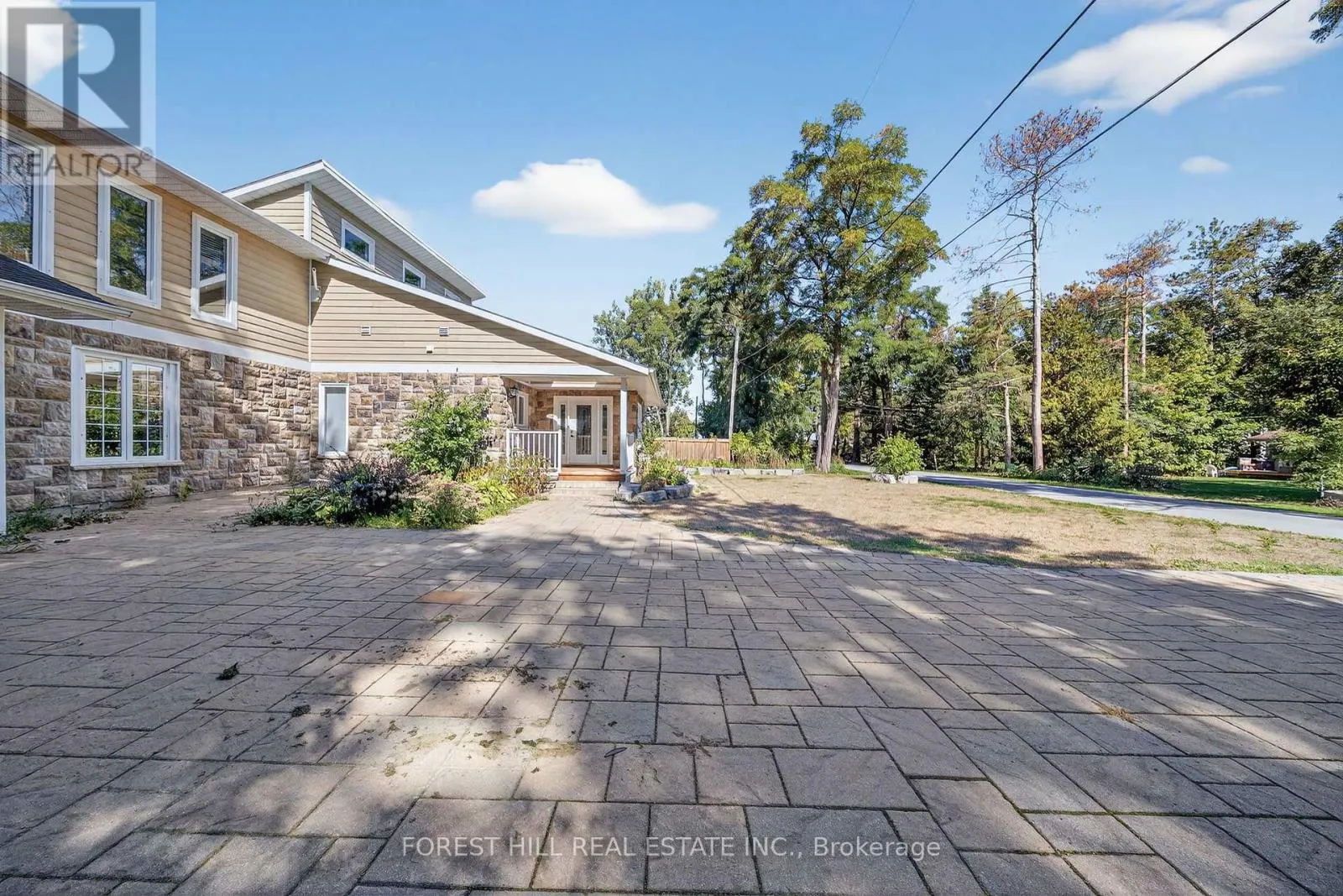 3934 RICHVIEW ROAD