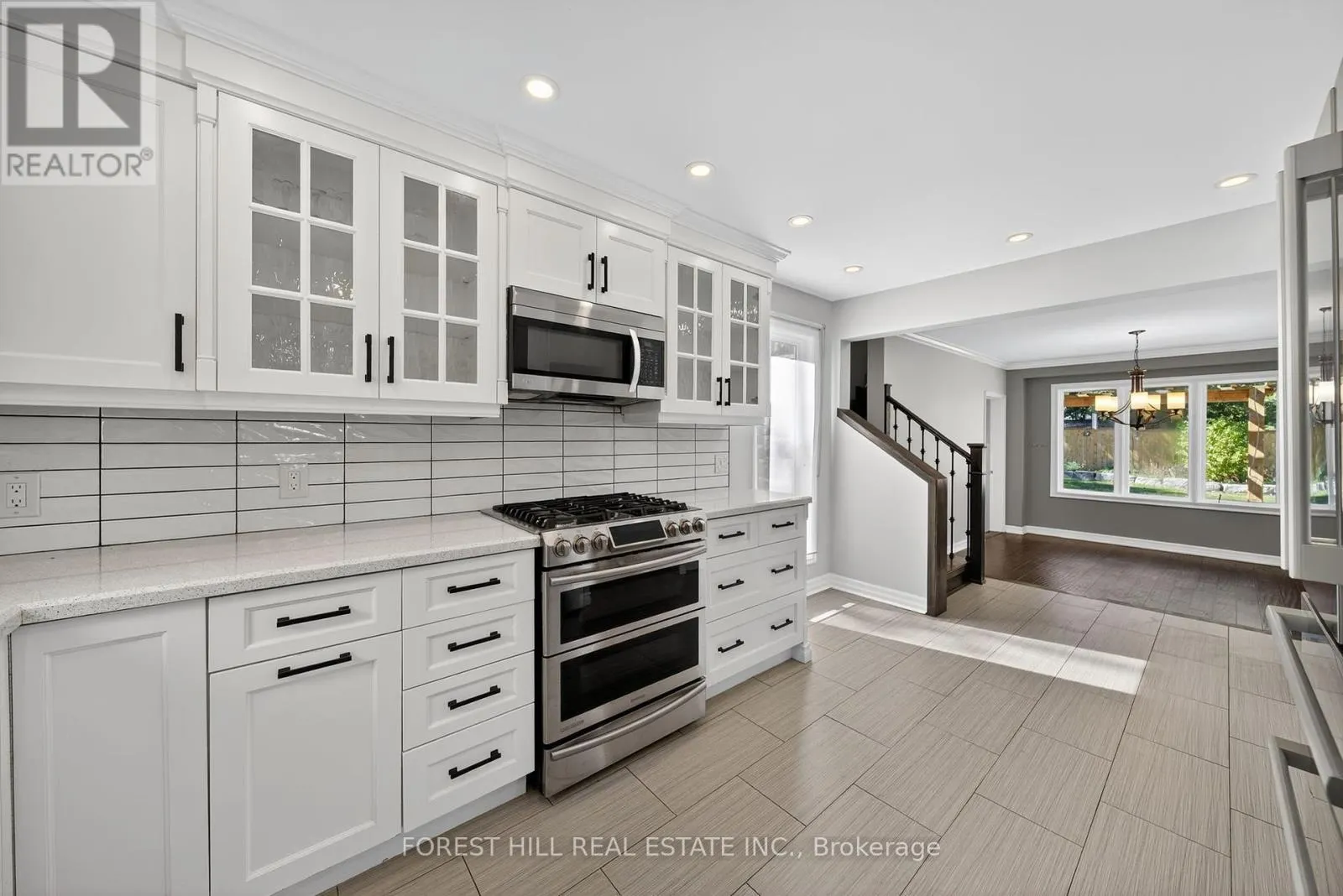 3934 RICHVIEW ROAD
