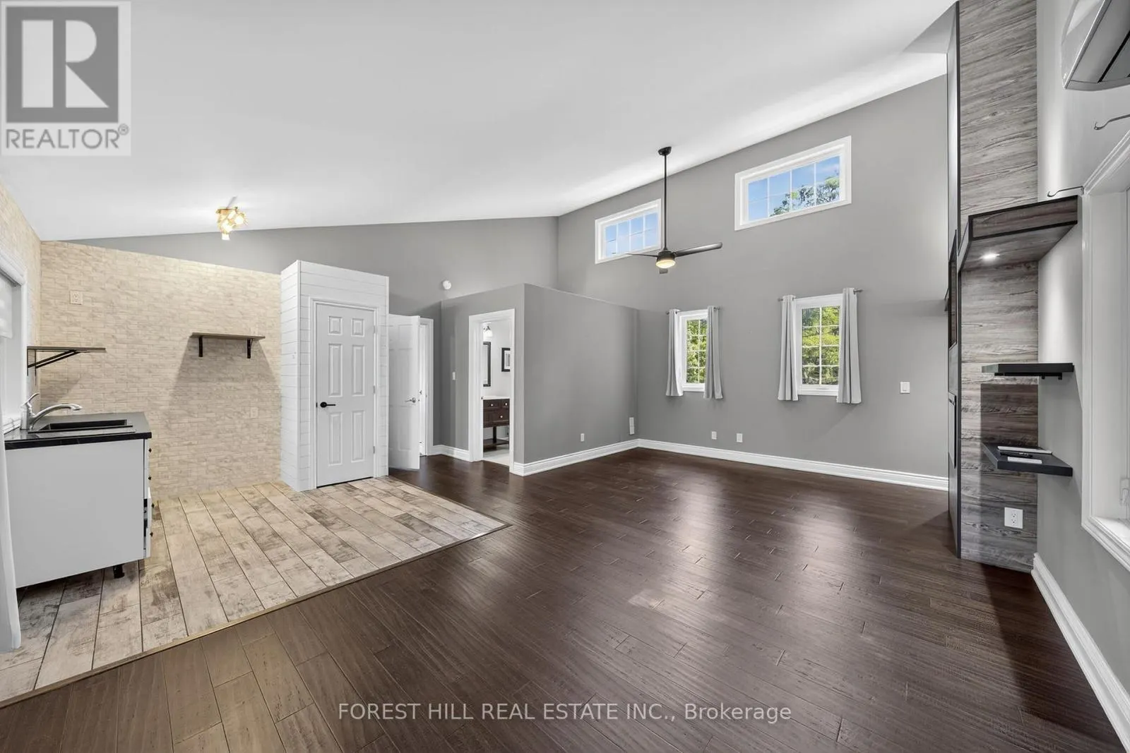 3934 RICHVIEW ROAD