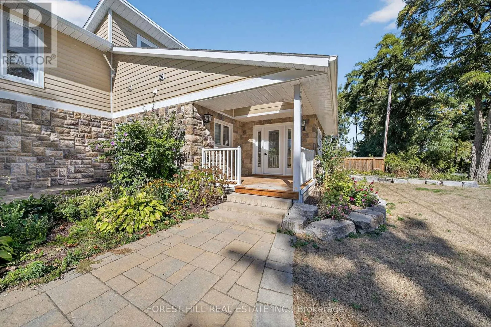 3934 RICHVIEW ROAD