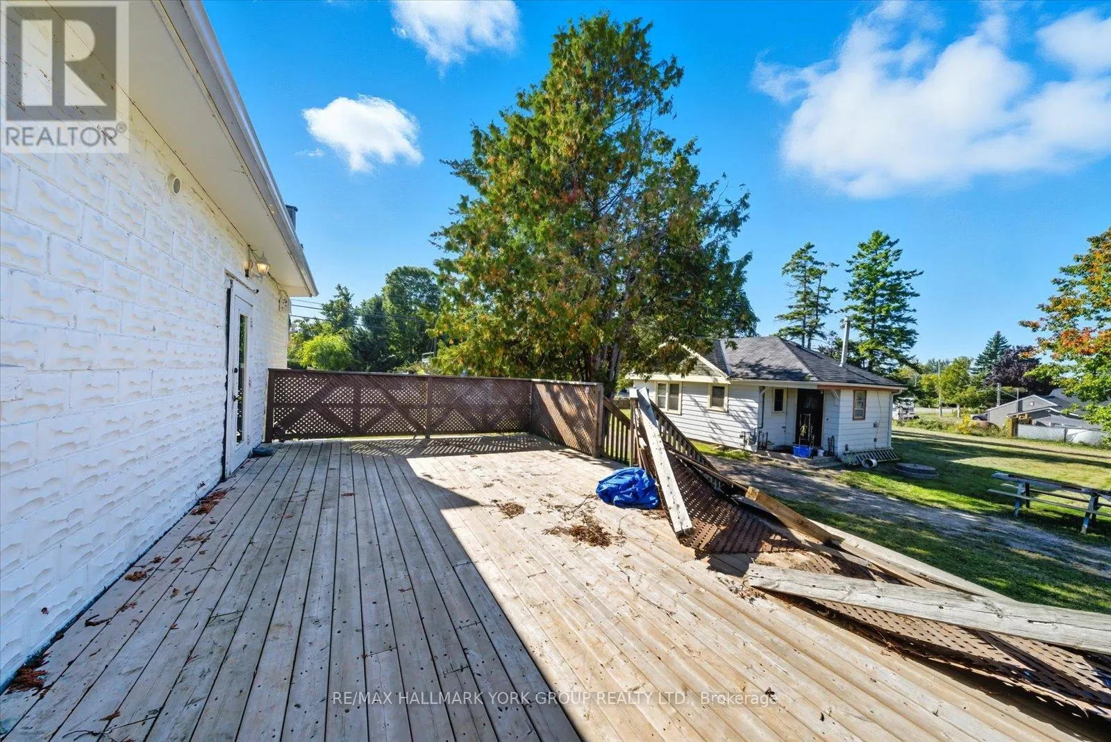 23035 LAKE RIDGE ROAD