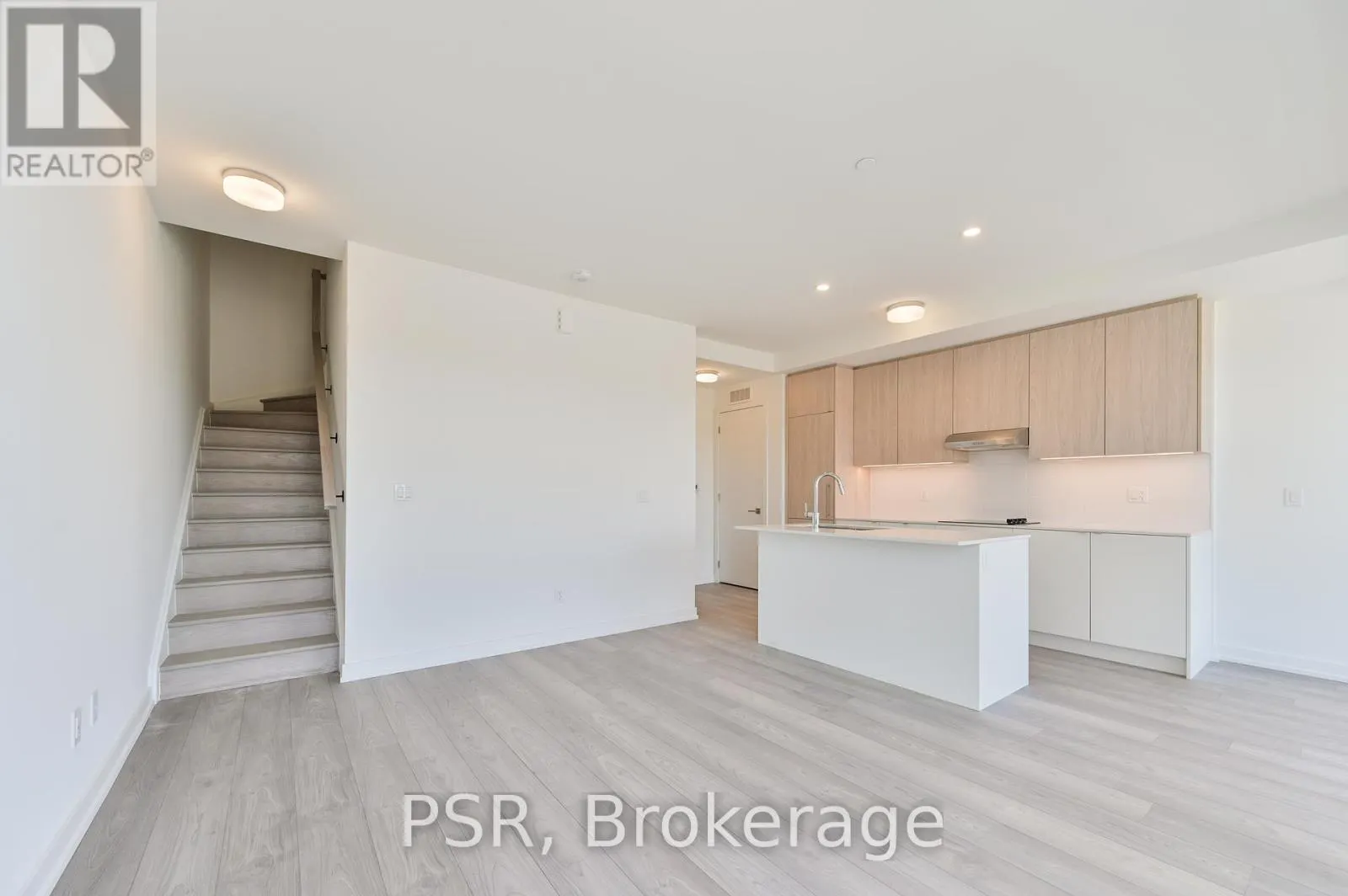 B308 - 65 SAIGON DRIVE