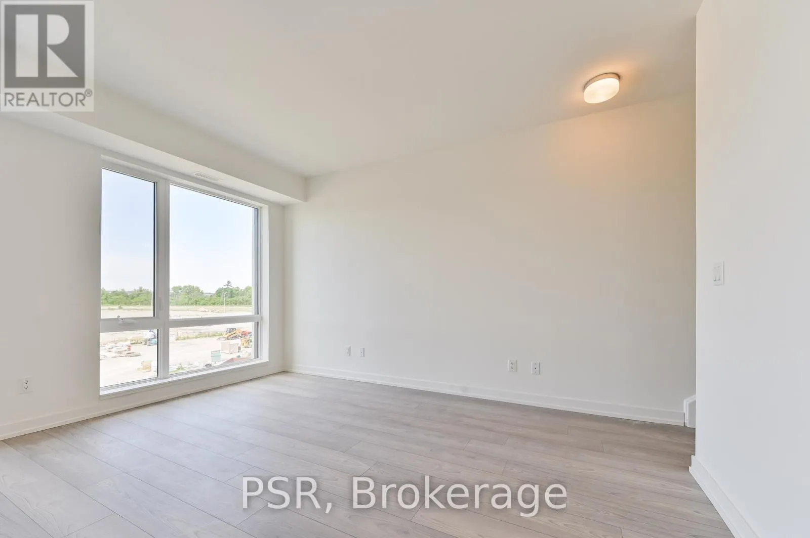 B308 - 65 SAIGON DRIVE