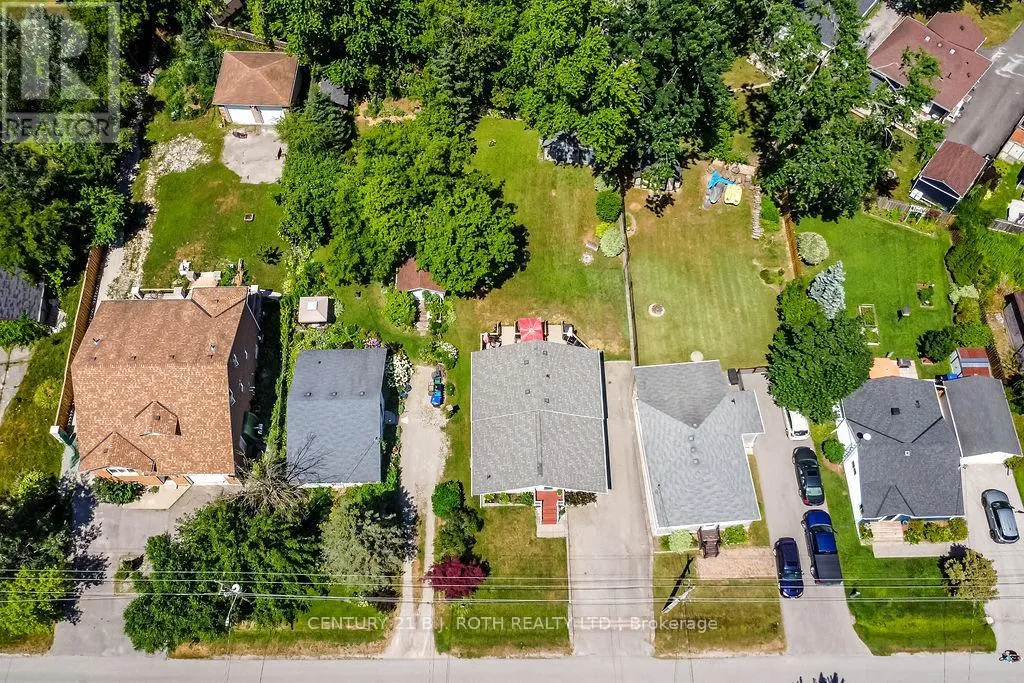 924 VICROL DRIVE