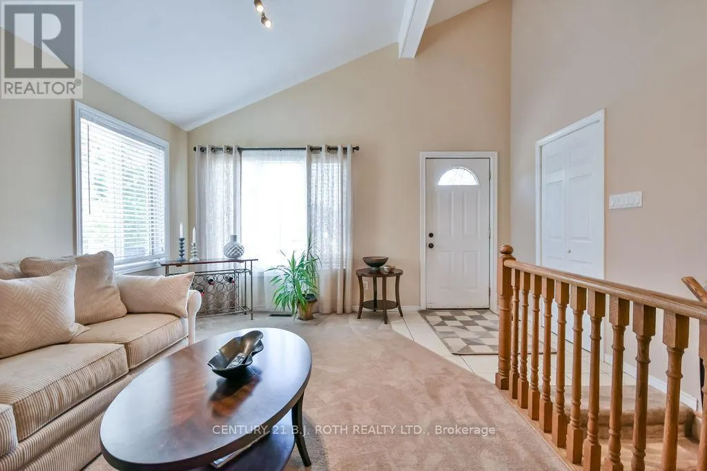 924 VICROL DRIVE