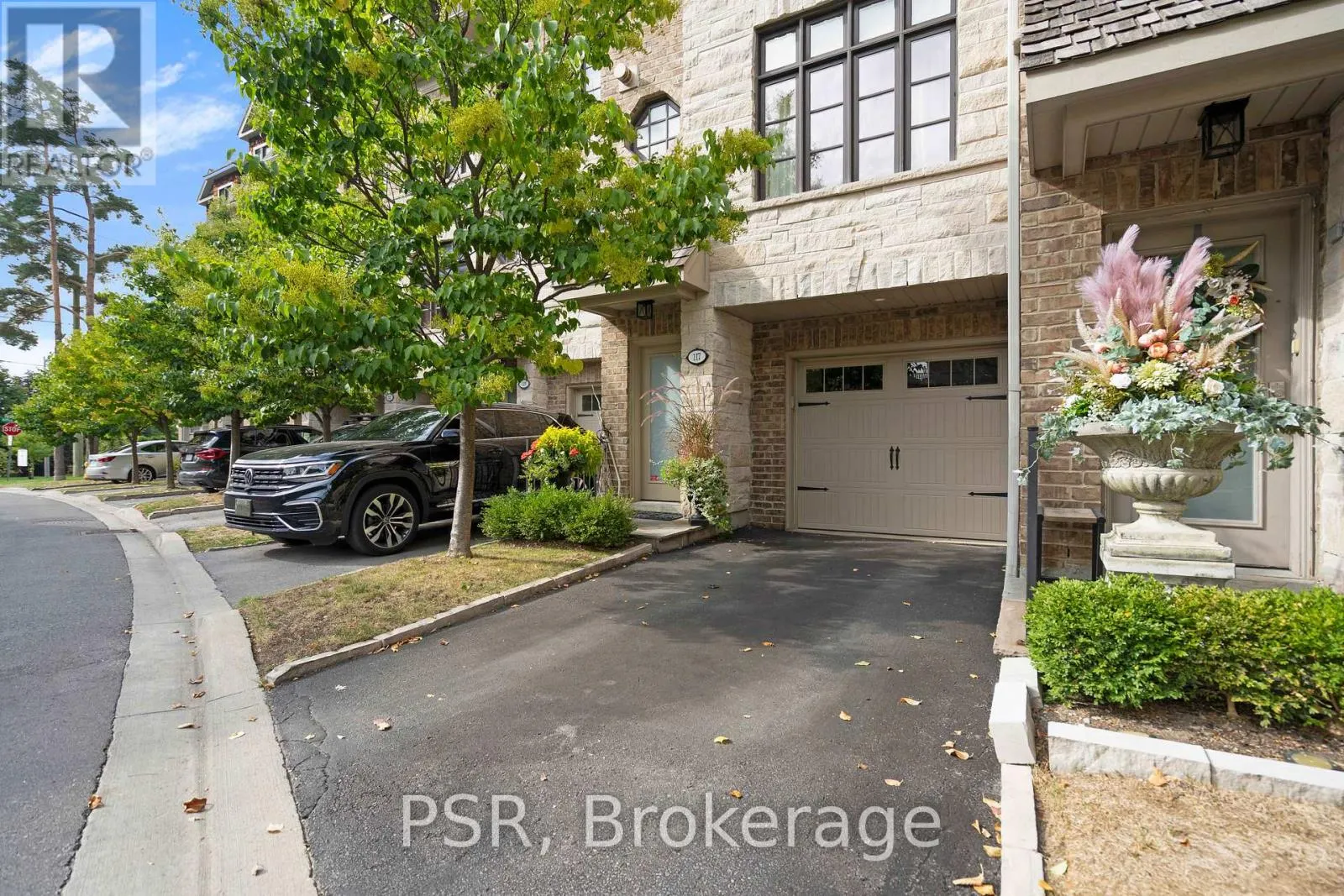 50 - 117 POWSELAND CRESCENT