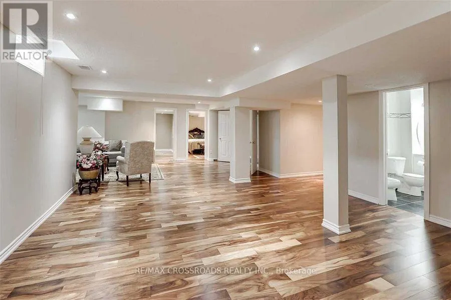 2 MUMBERSON COURT