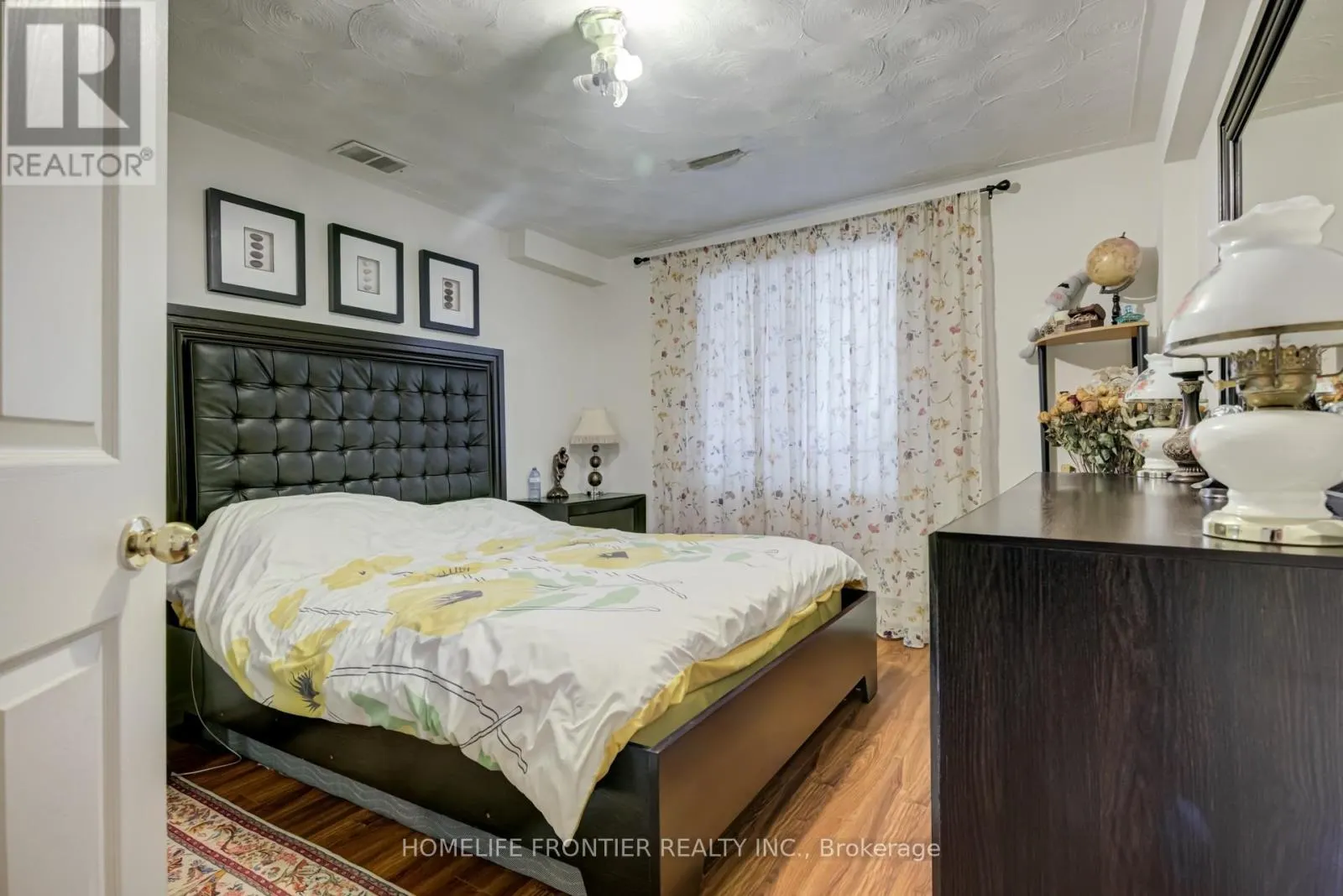 BASEMENT - 615 SANDFORD STREET