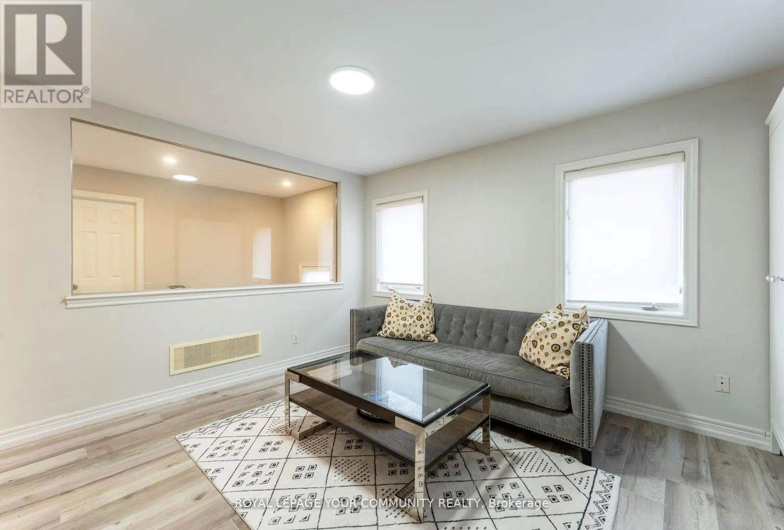339 THOMAS COOK AVENUE