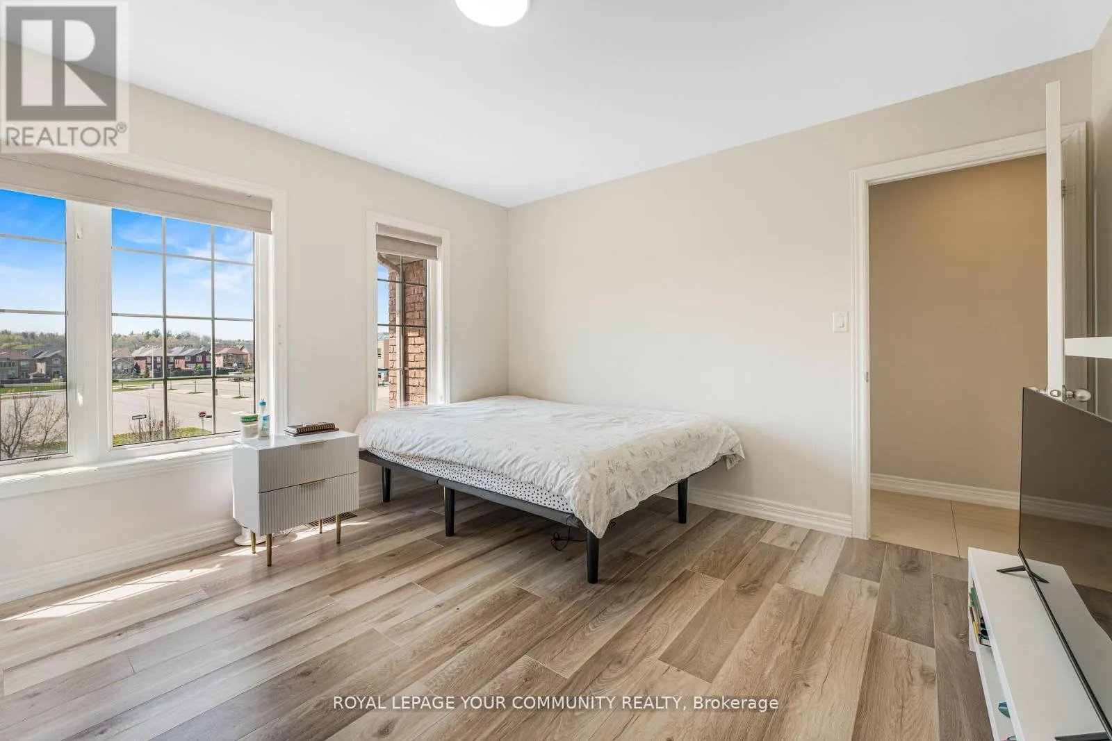 339 THOMAS COOK AVENUE