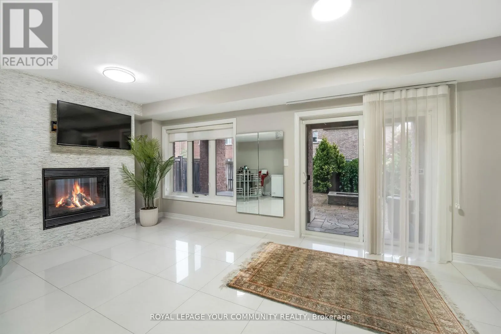 339 THOMAS COOK AVENUE