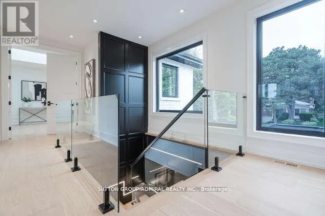 98 BABCOMBE DRIVE