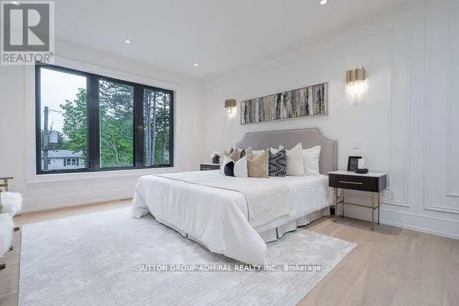 98 BABCOMBE DRIVE