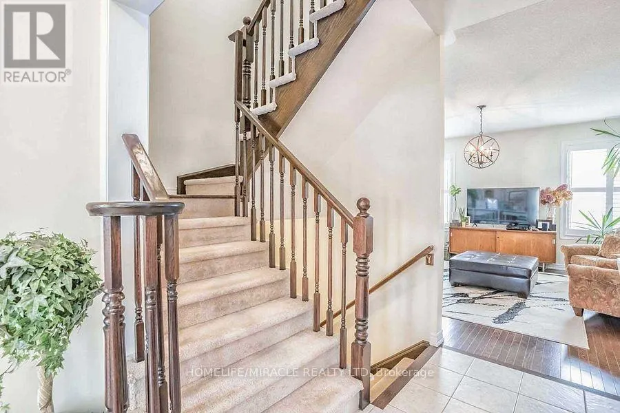 273 RIVERLANDS AVENUE