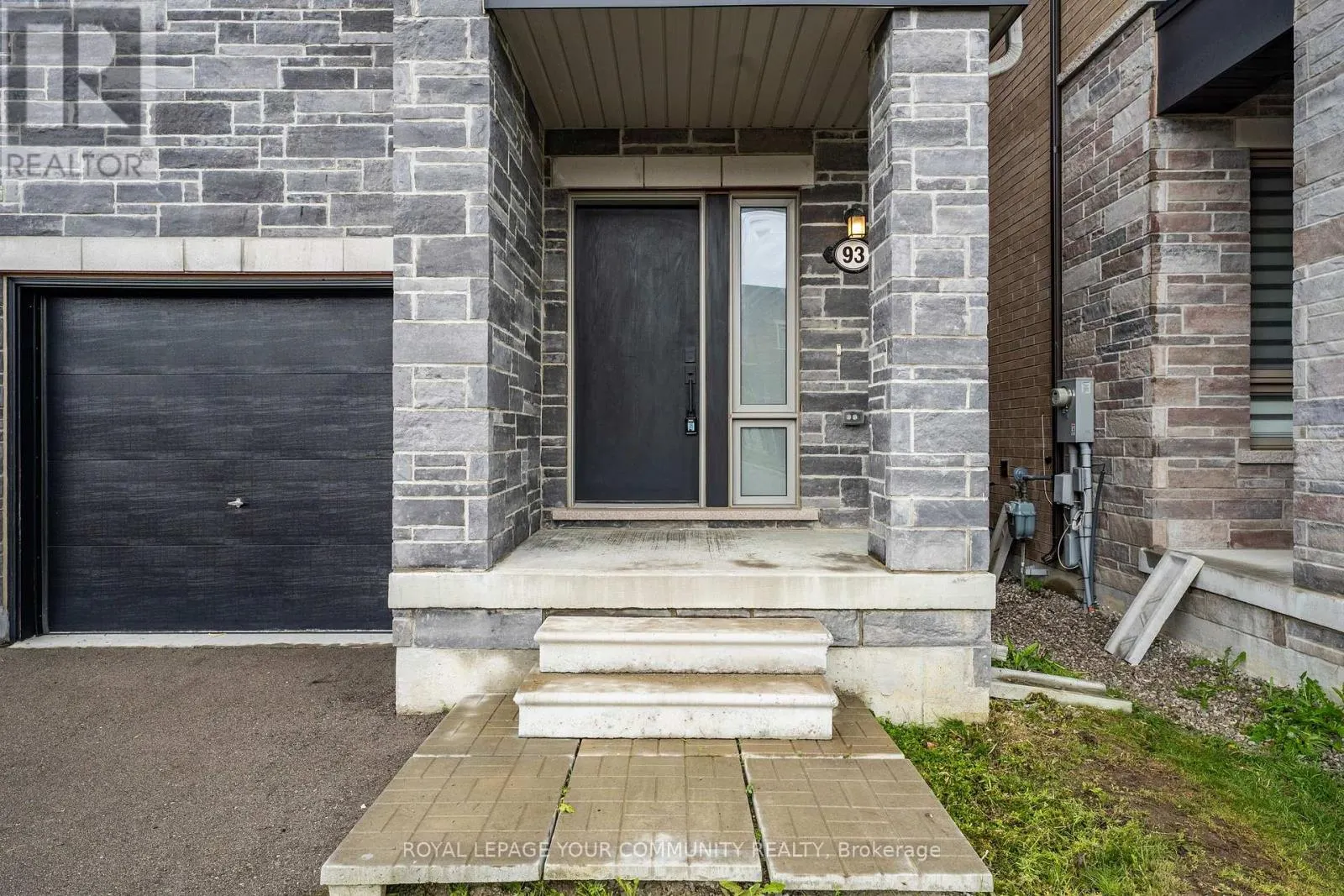 93 VELIA COURT