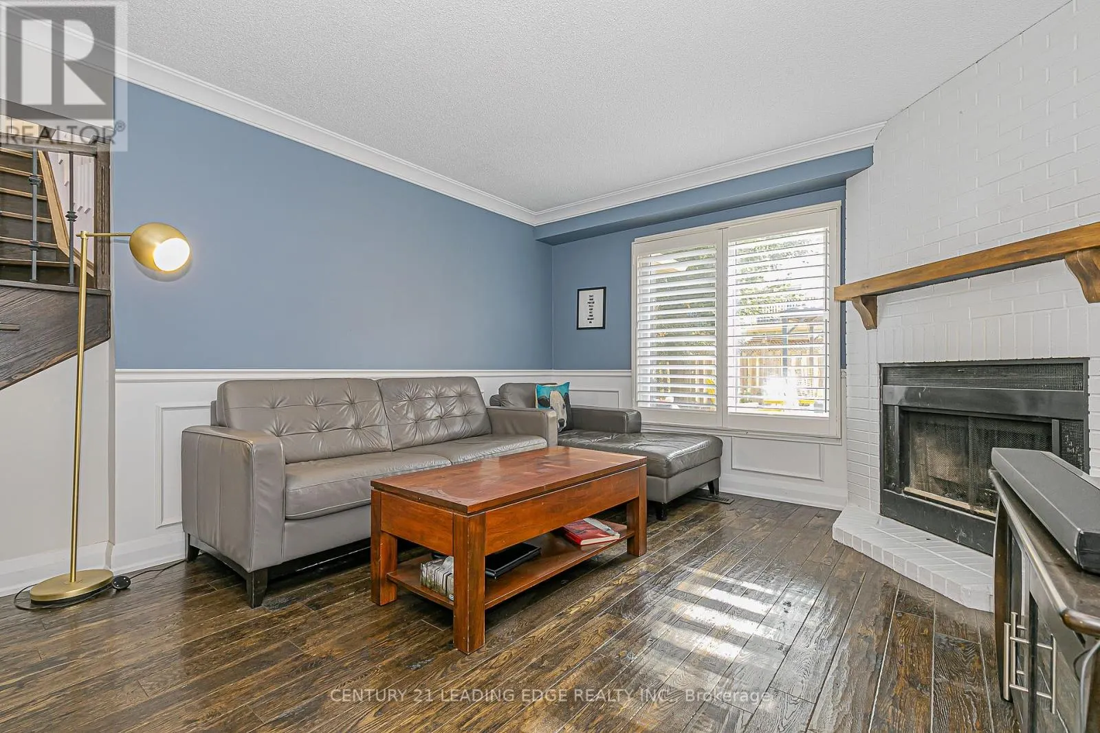 31 TWELVE OAKS DRIVE