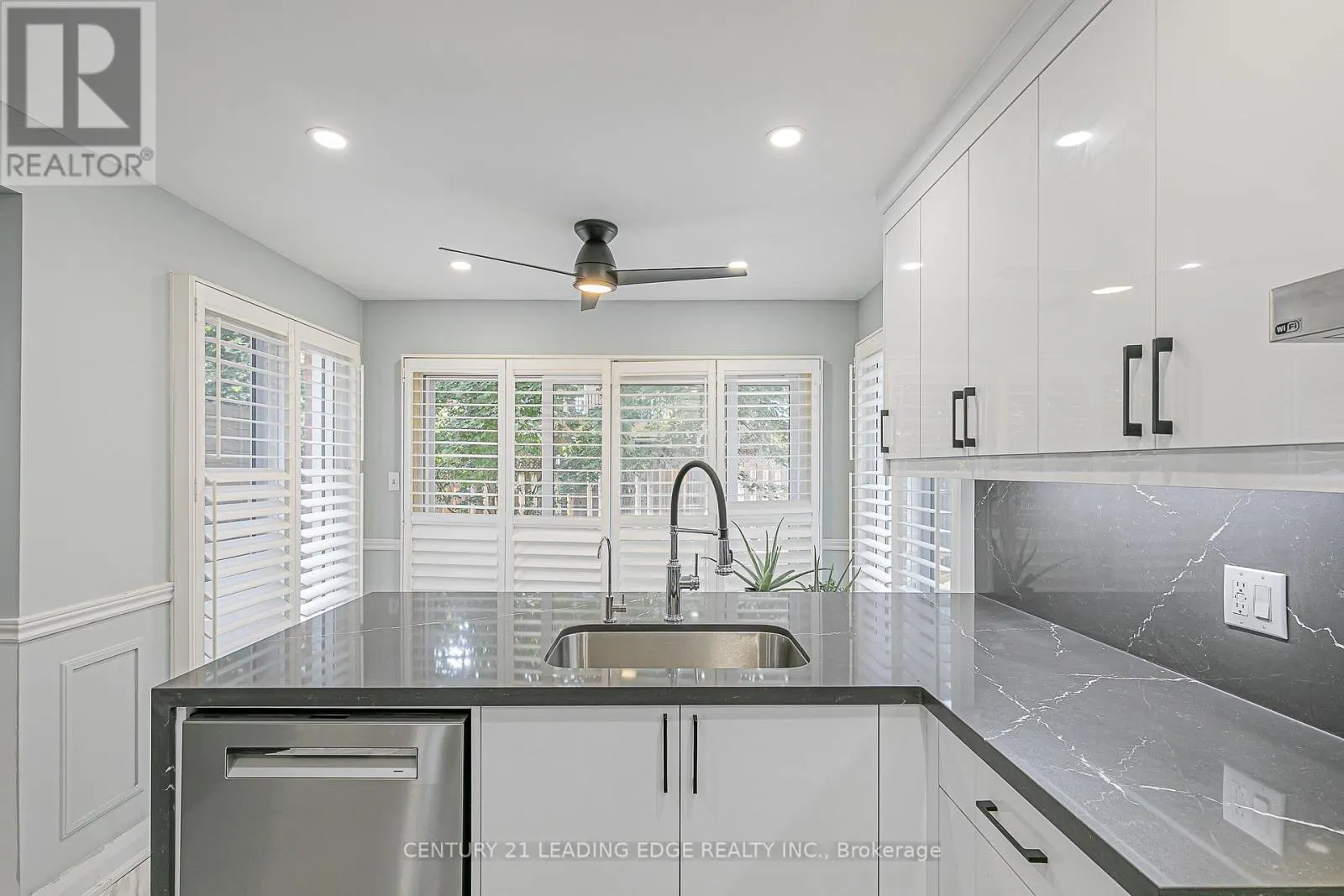 31 TWELVE OAKS DRIVE