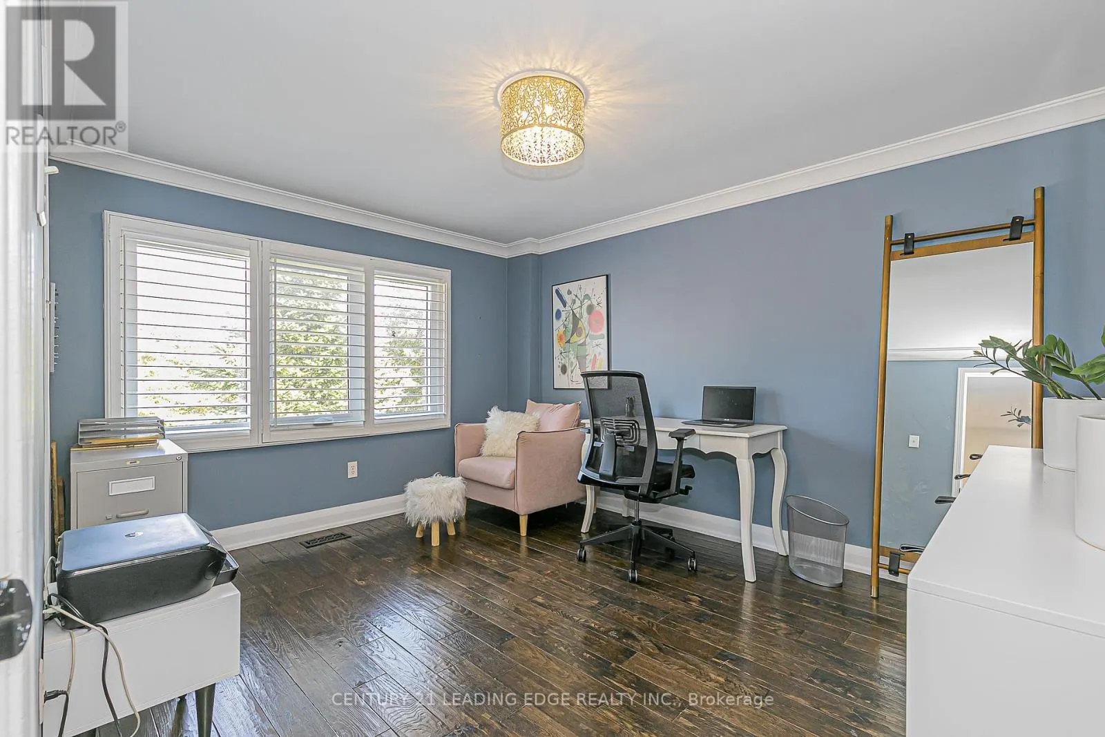 31 TWELVE OAKS DRIVE