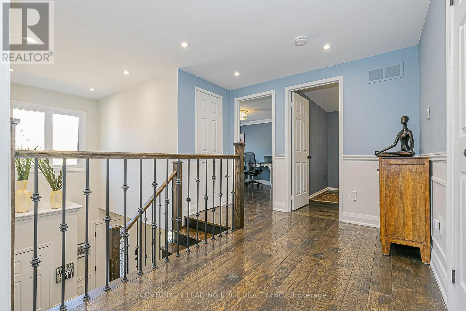 31 TWELVE OAKS DRIVE