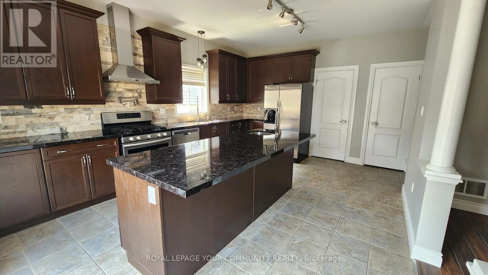 MAIN - 1417 SHELDON STREET