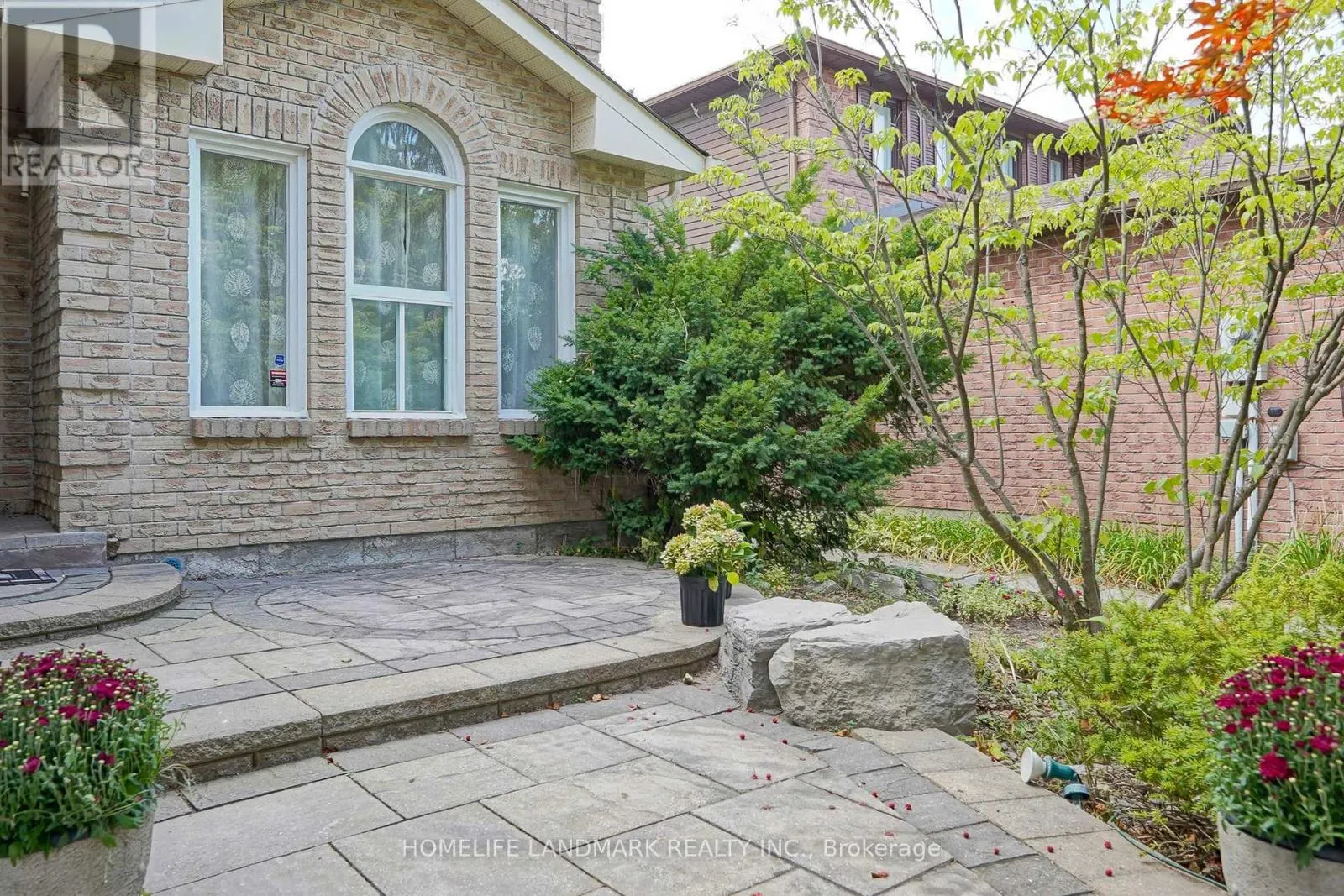 65 ROSEMOUNT AVENUE
