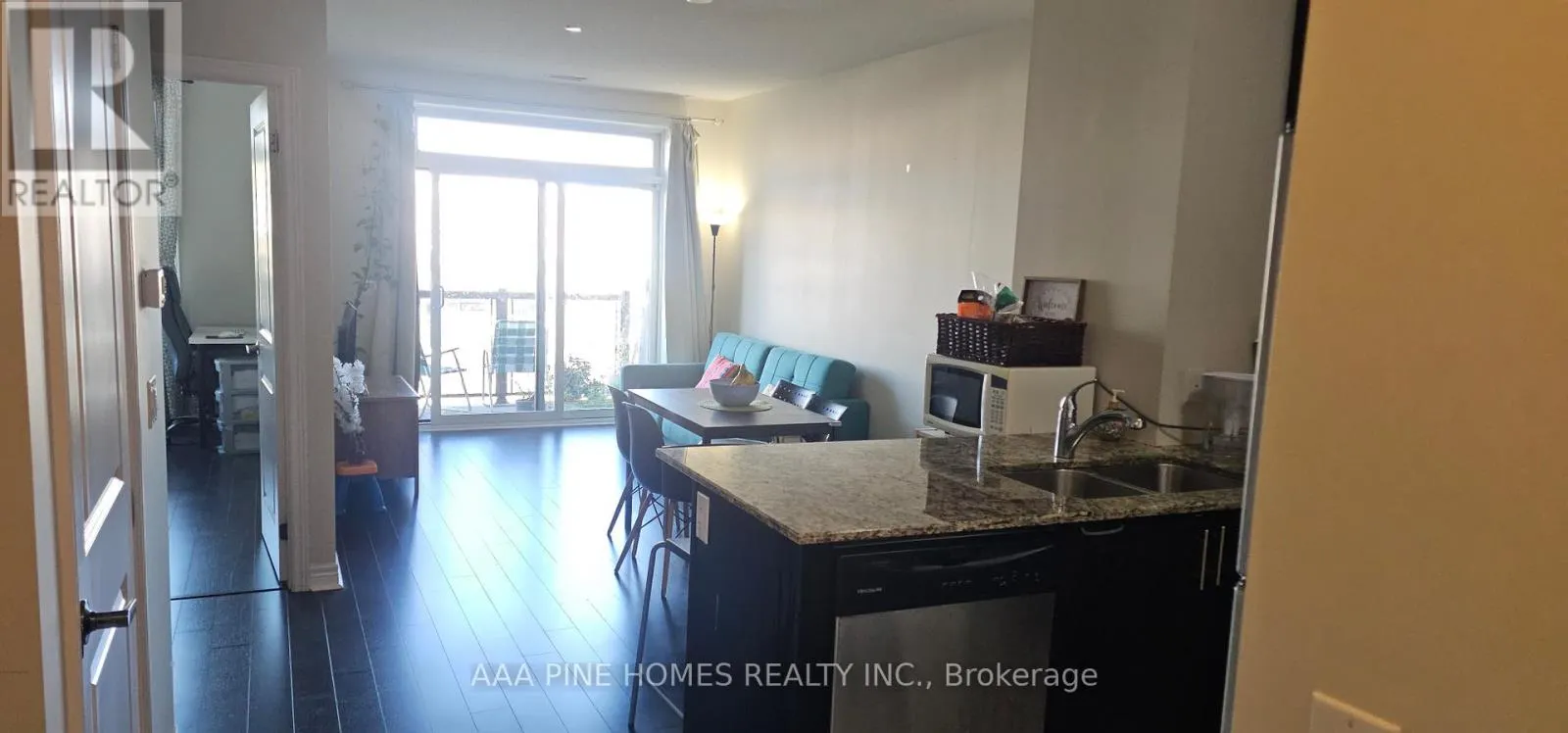 205 - 7325 MARKHAM ROAD