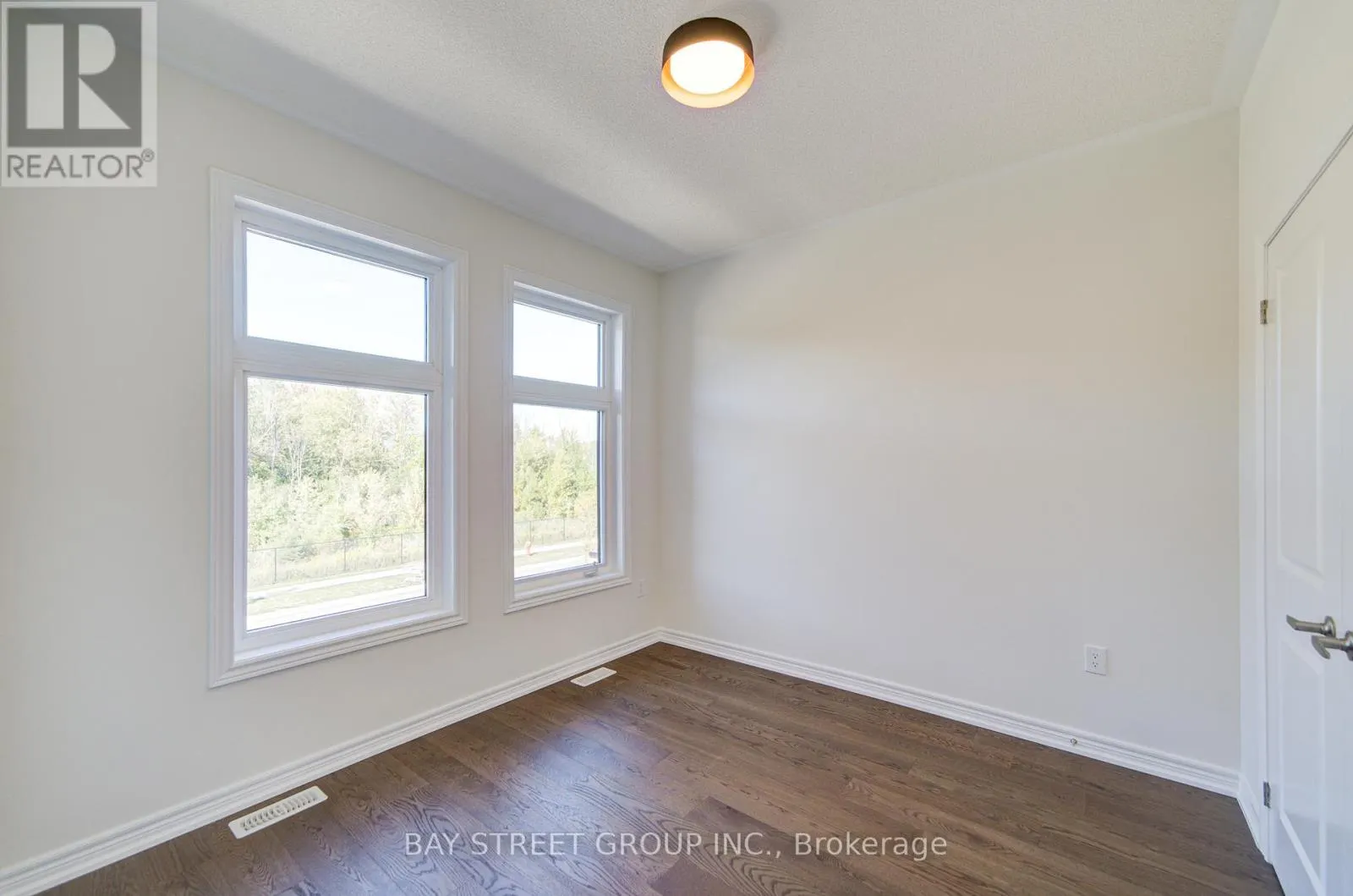 87 MCCAGUE AVENUE