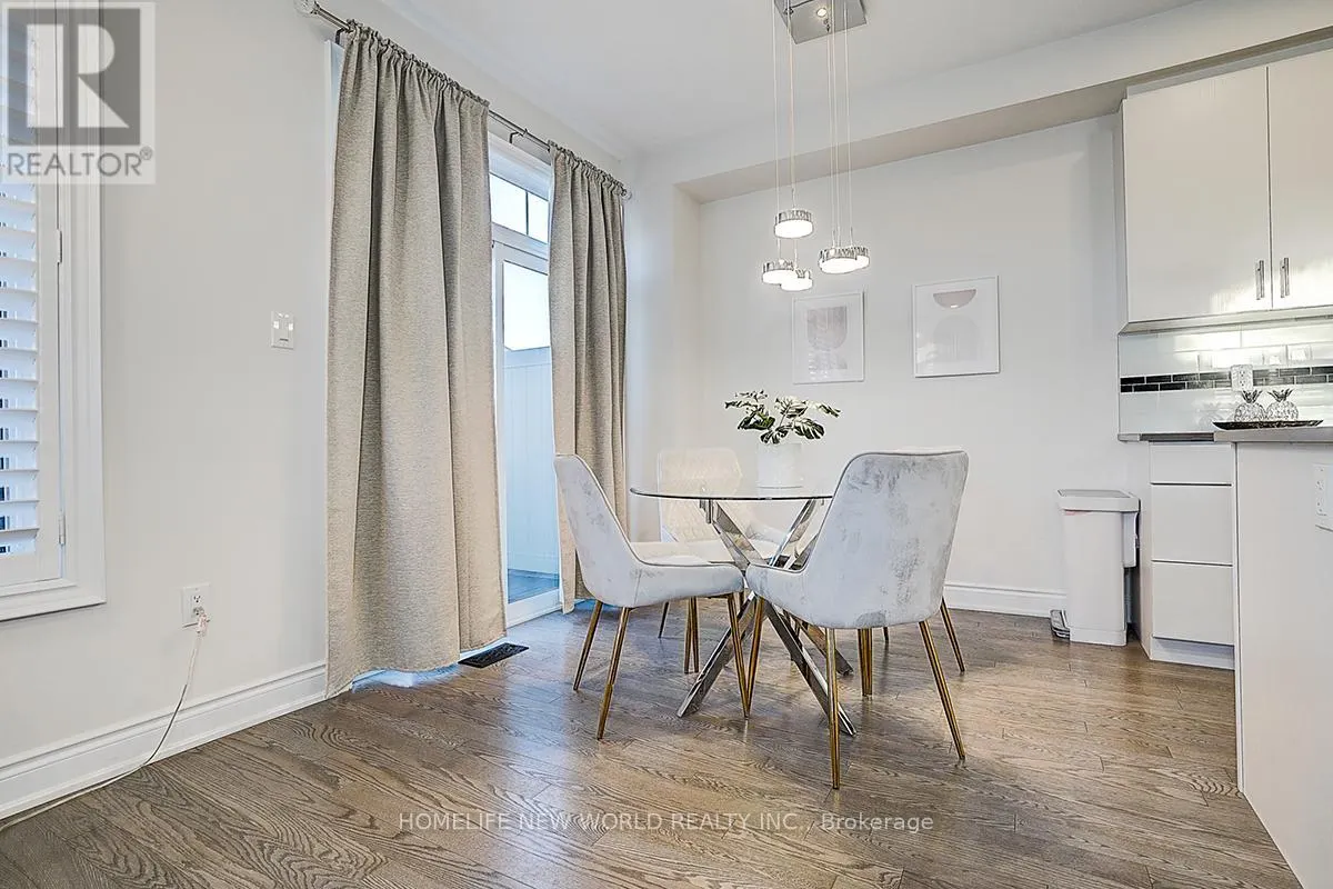 107 BEECHBOROUGH CRESCENT
