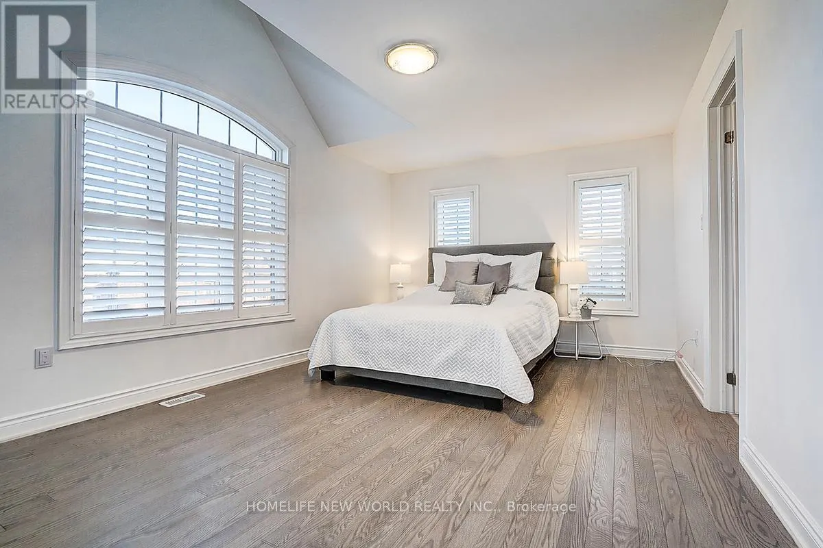 107 BEECHBOROUGH CRESCENT