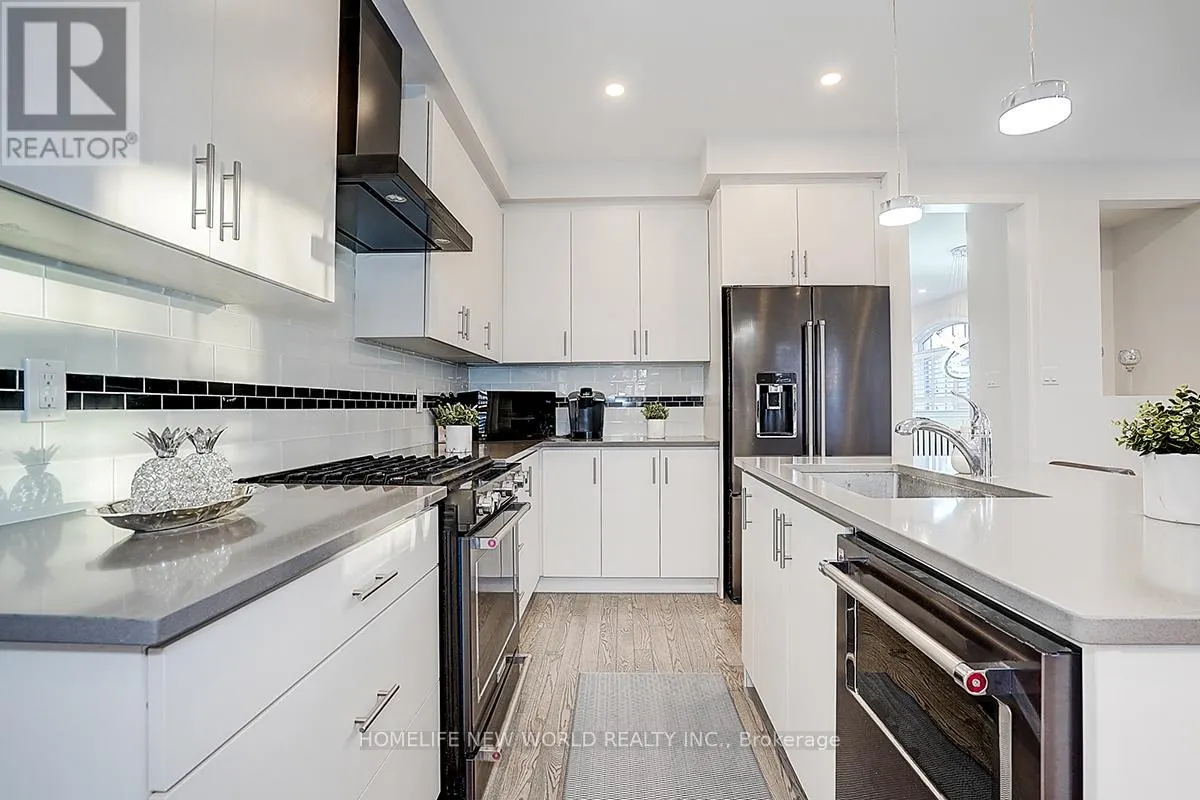 107 BEECHBOROUGH CRESCENT