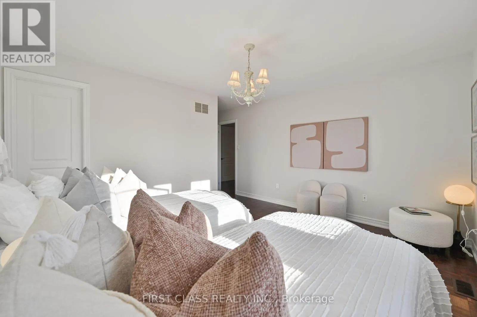 72 BRAEHEAD DRIVE