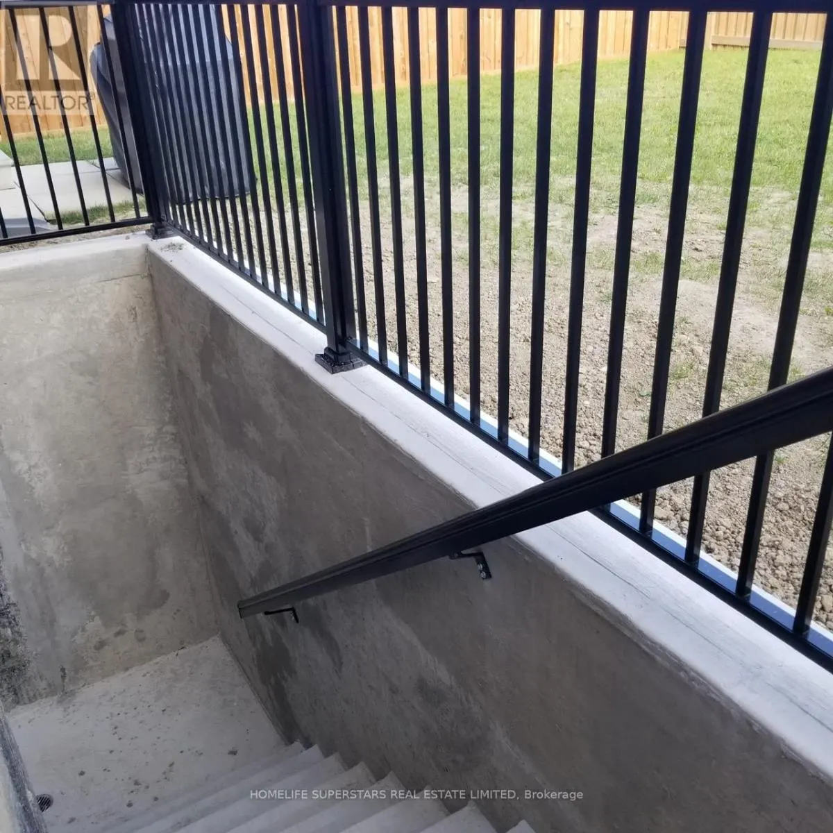 BSMT. - 55 GLEN ABBEY TRAIL