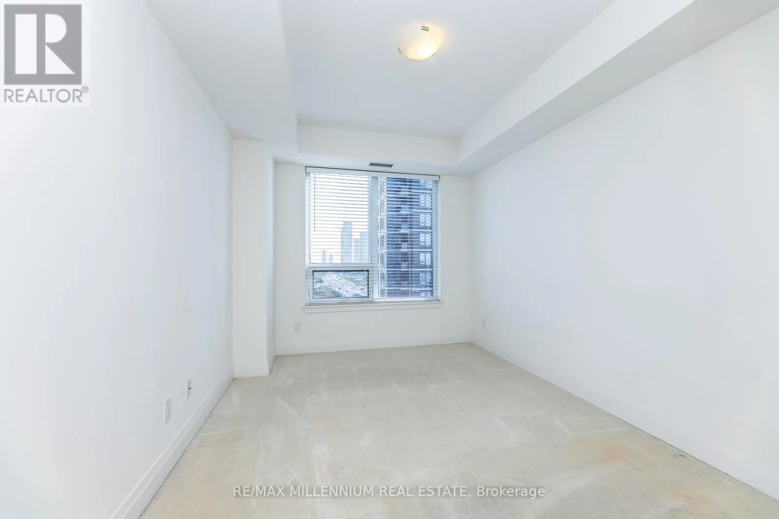 1401 - 3700 HIGHWAY 7 ROAD
