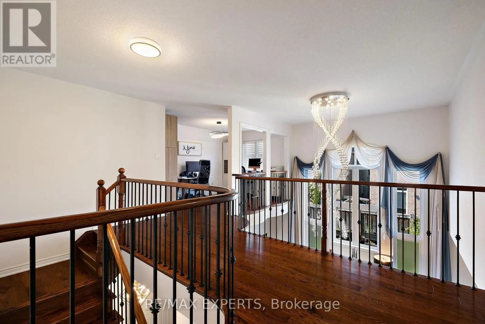 40 HERON HOLLOW AVENUE