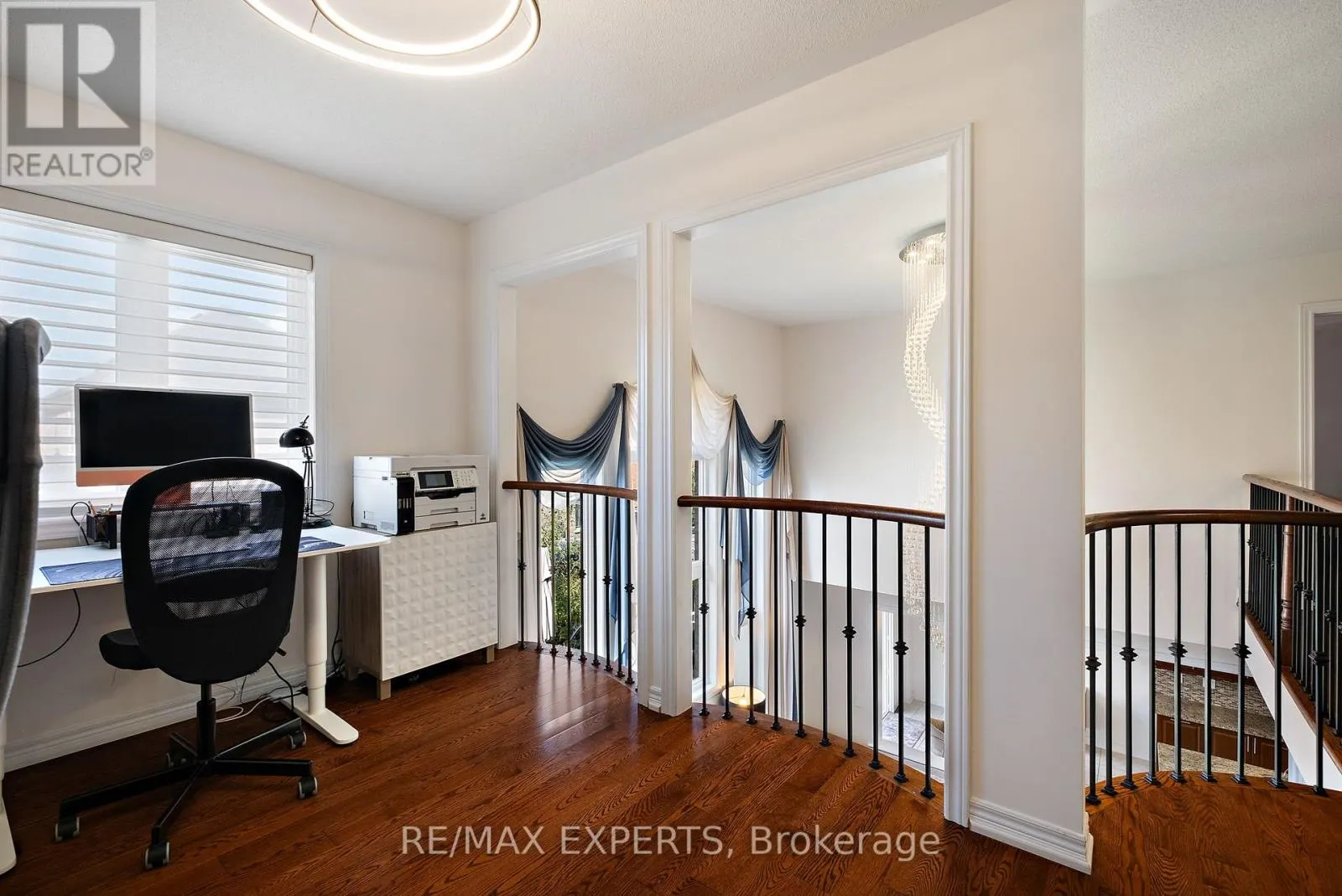 40 HERON HOLLOW AVENUE