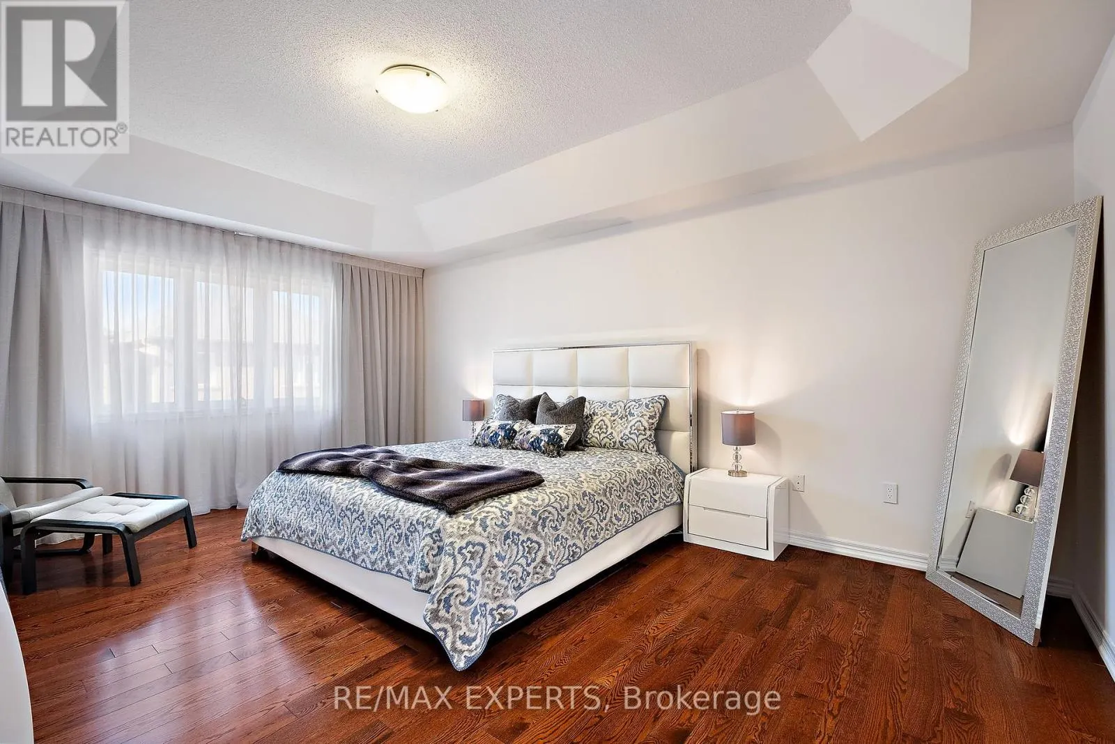 40 HERON HOLLOW AVENUE