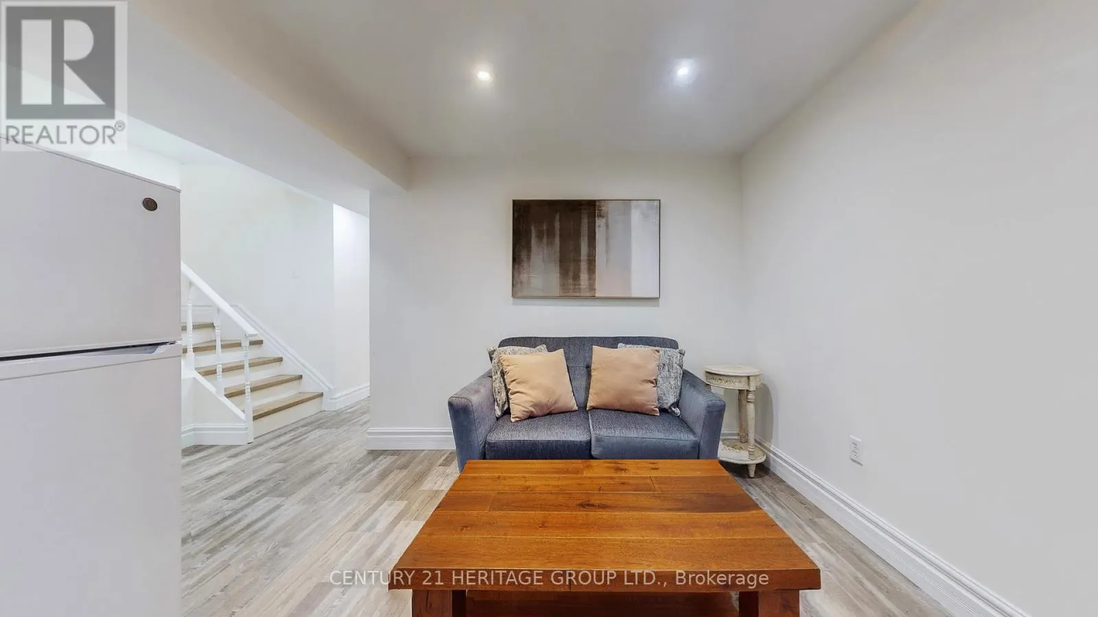 192 WINDING LANE