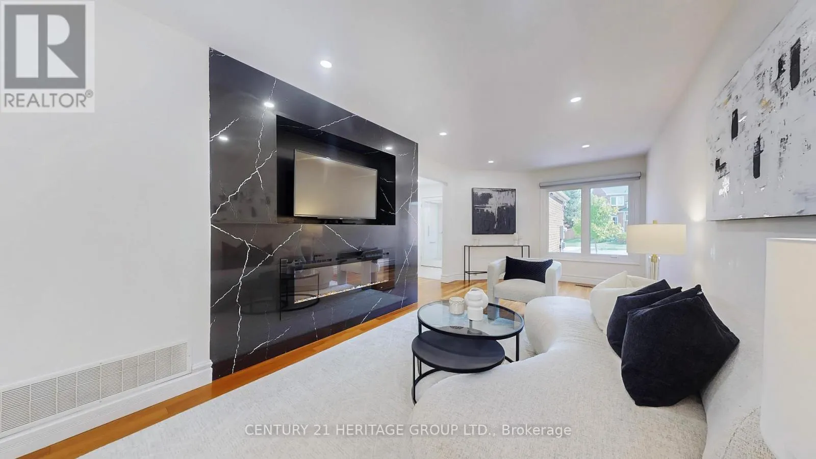 192 WINDING LANE