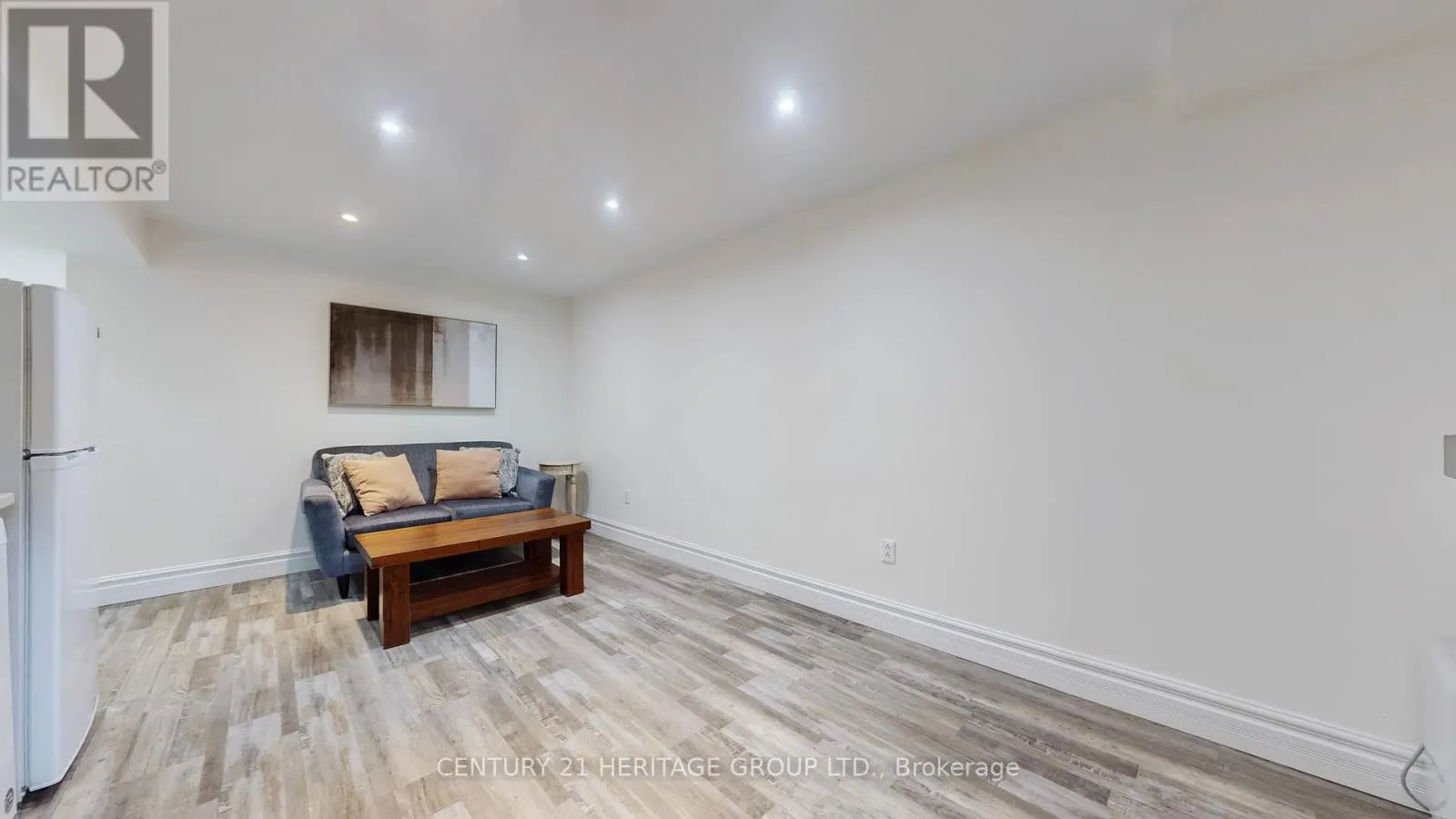 192 WINDING LANE