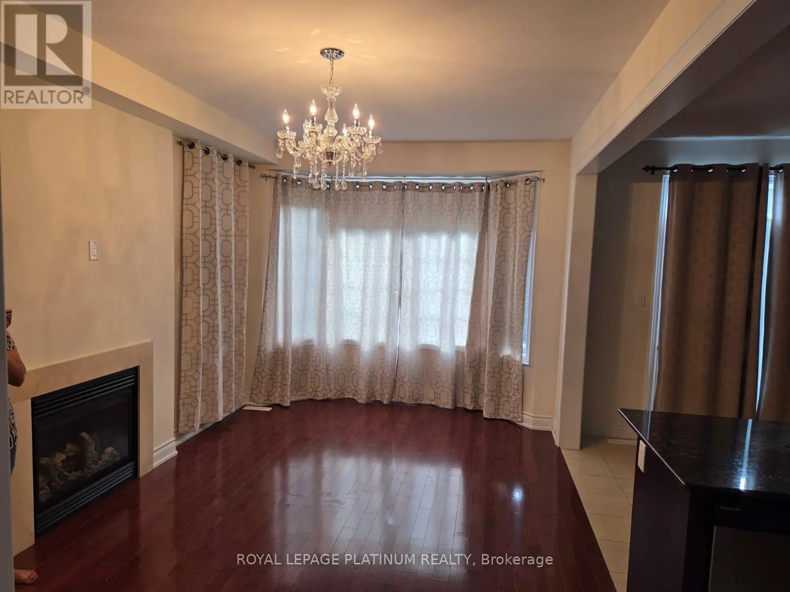 2 PELEE AVENUE