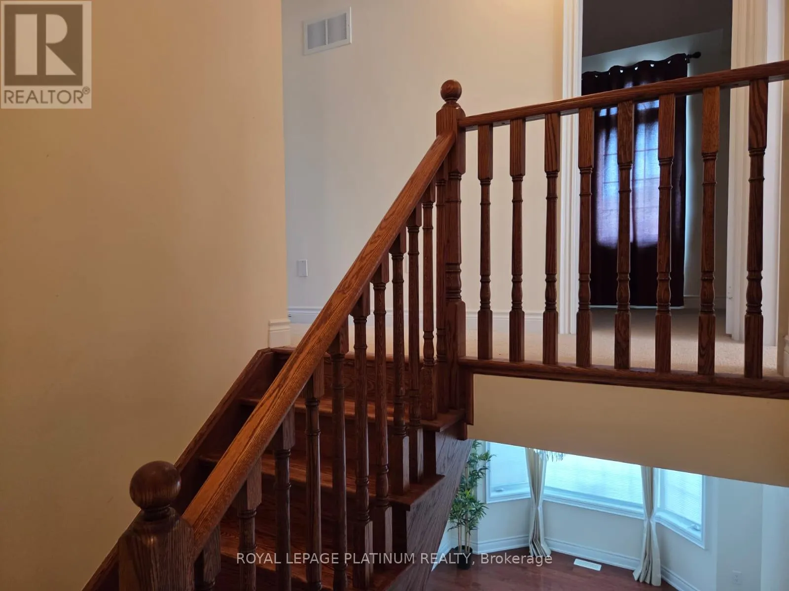 2 PELEE AVENUE