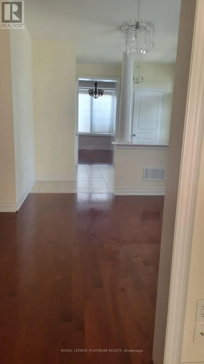2 PELEE AVENUE