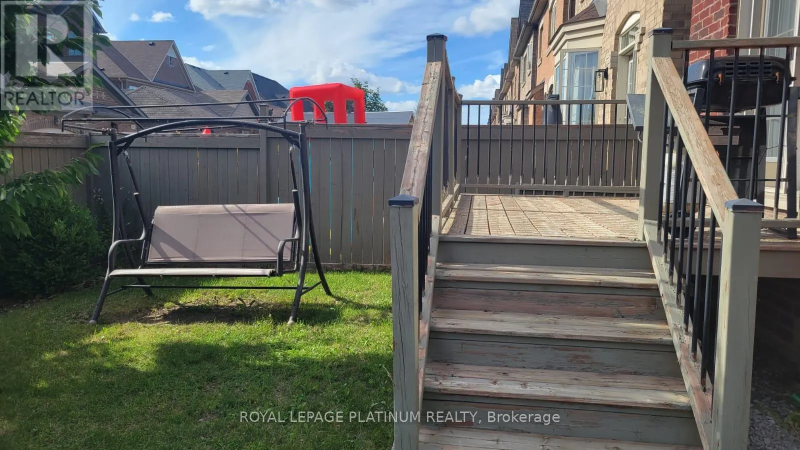 2 PELEE AVENUE