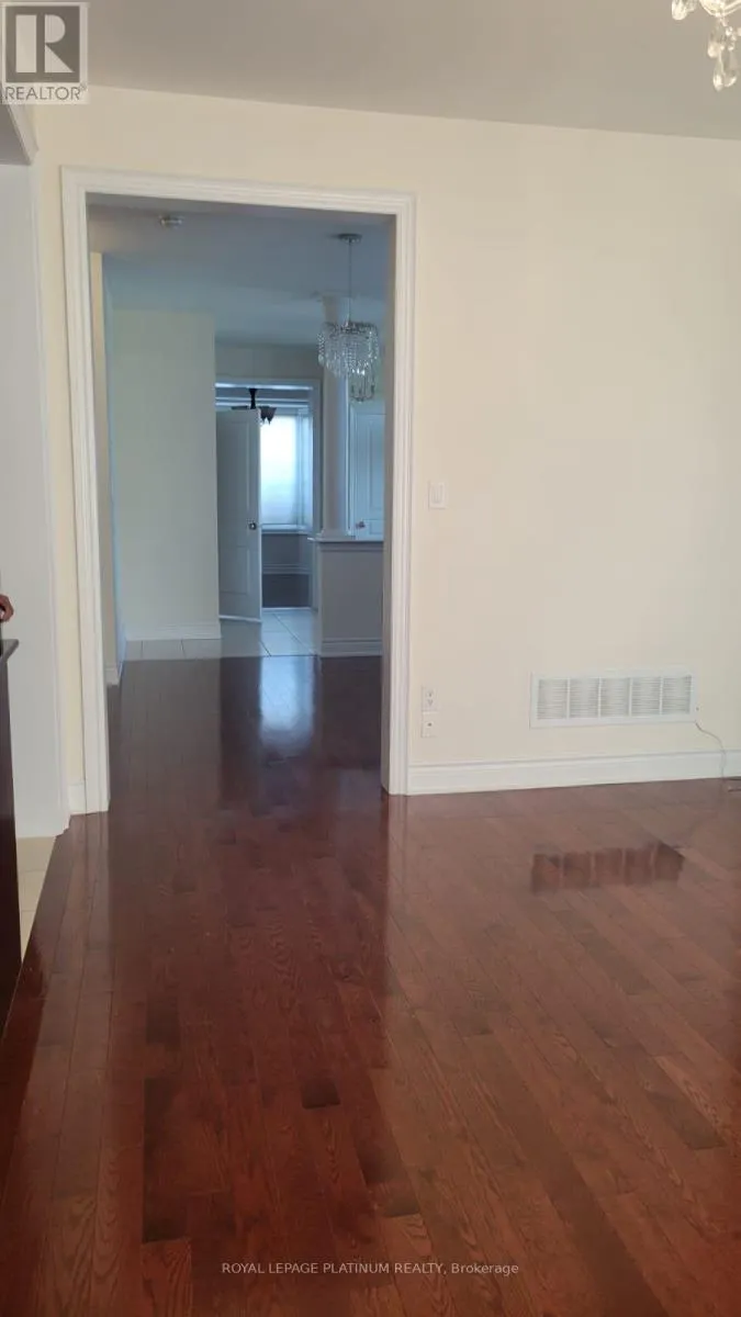 2 PELEE AVENUE