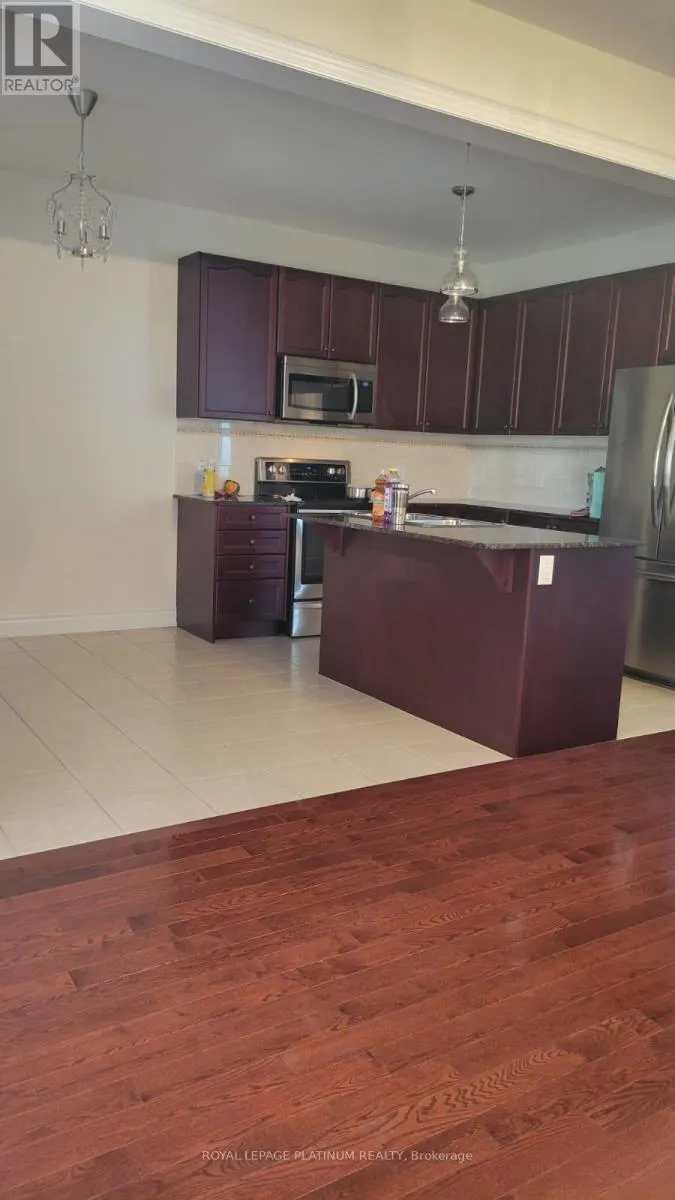 2 PELEE AVENUE