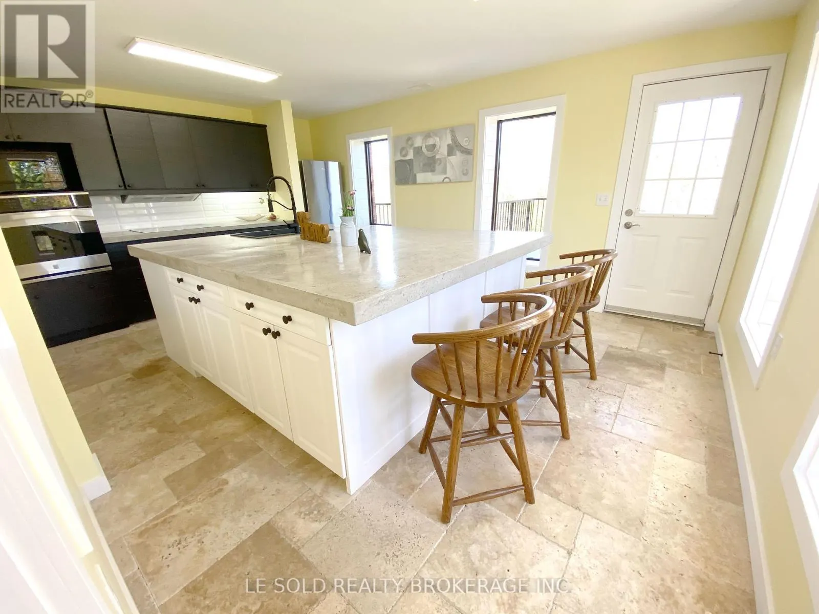 2269 CONCESSION 4