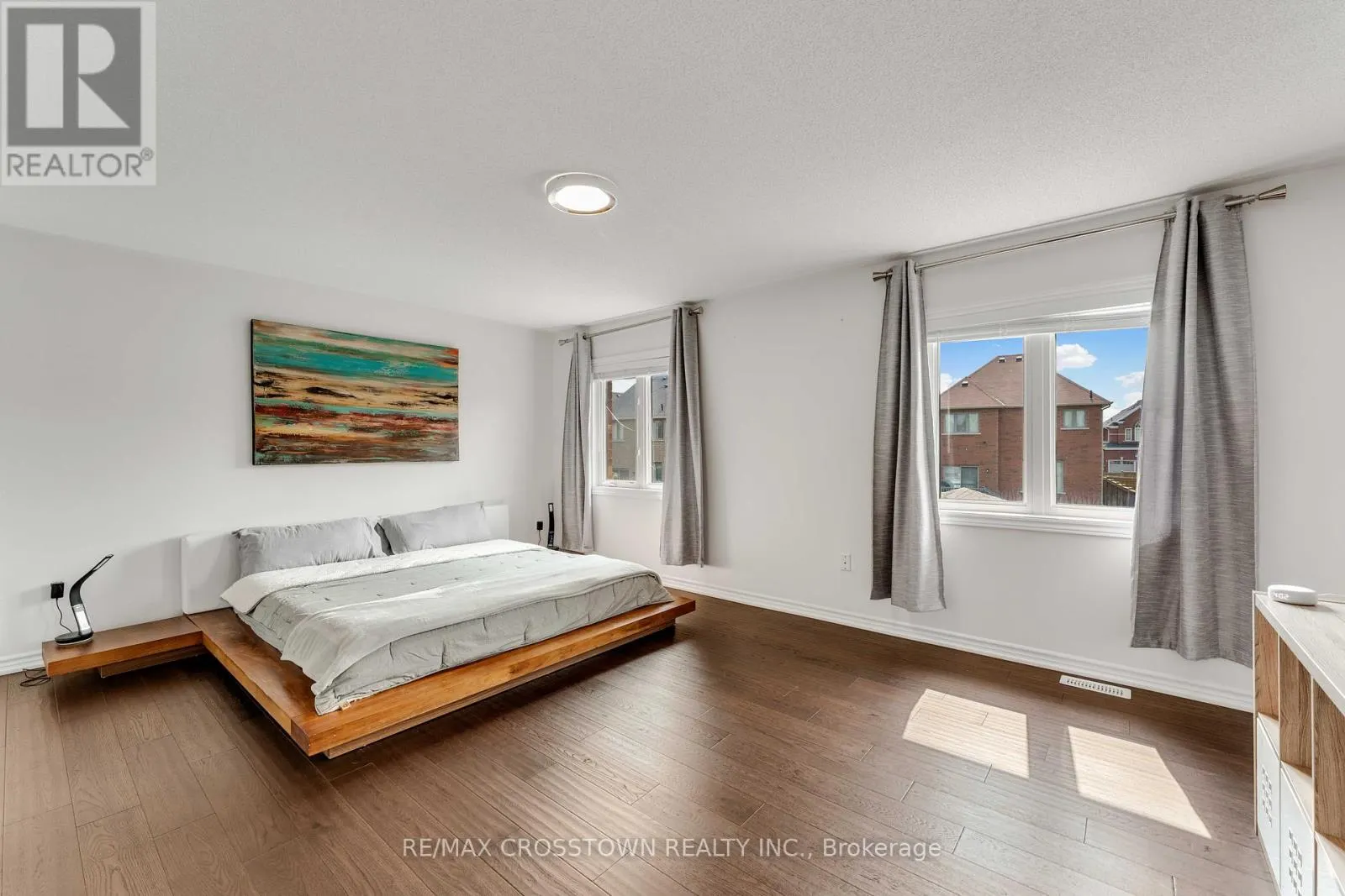 2199 DAWSON CRESCENT